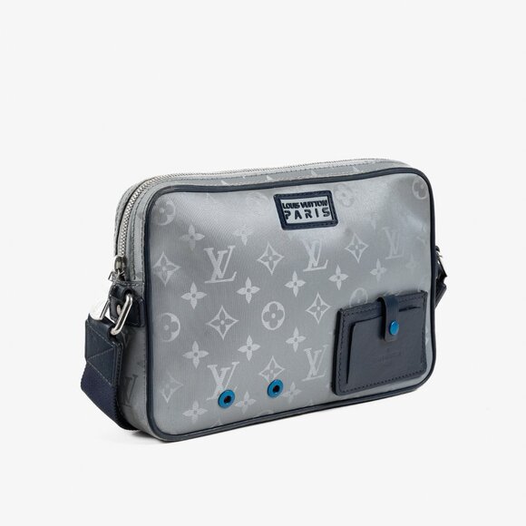 Louis Vuitton 2018 Monogram Satellite Alpha Crossbody Bag - Picture 2 of 14